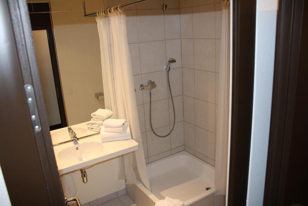 Ak 1 Hotel Ducherow Ngoại thất bức ảnh